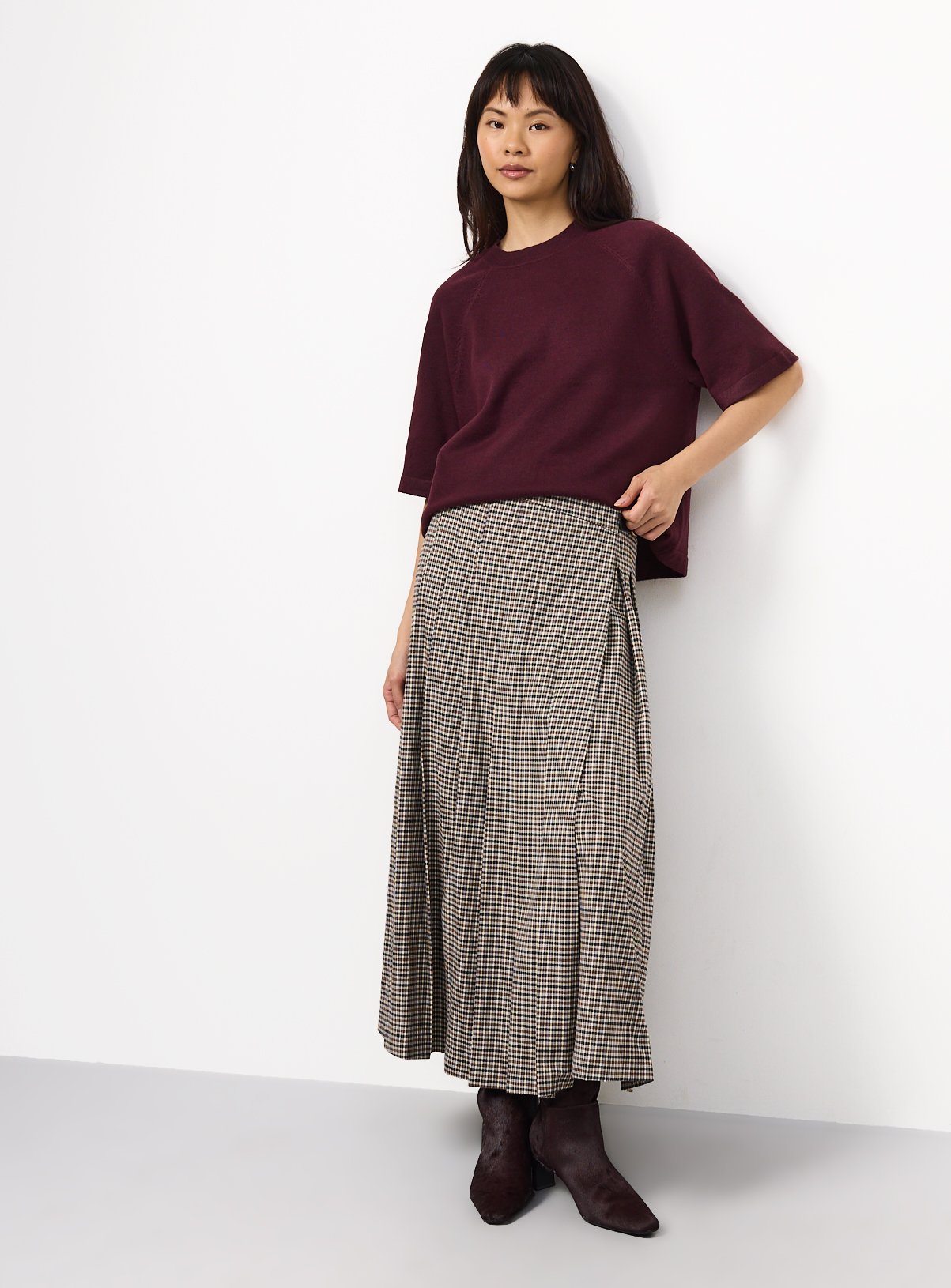 Dark Red Knitted T-Shirt 20 - Image 2 thumbnail
